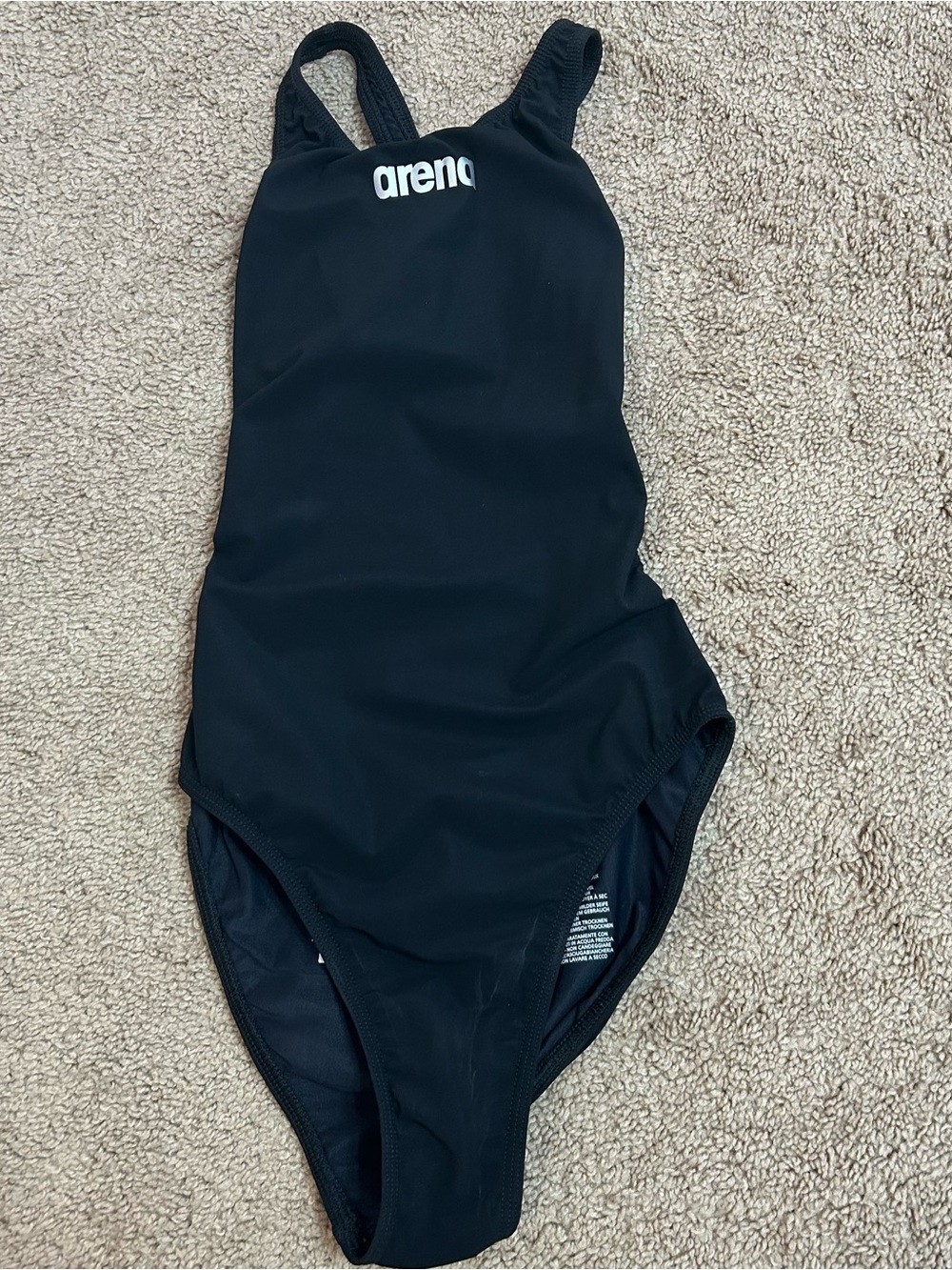 Arena girls’ tech suit